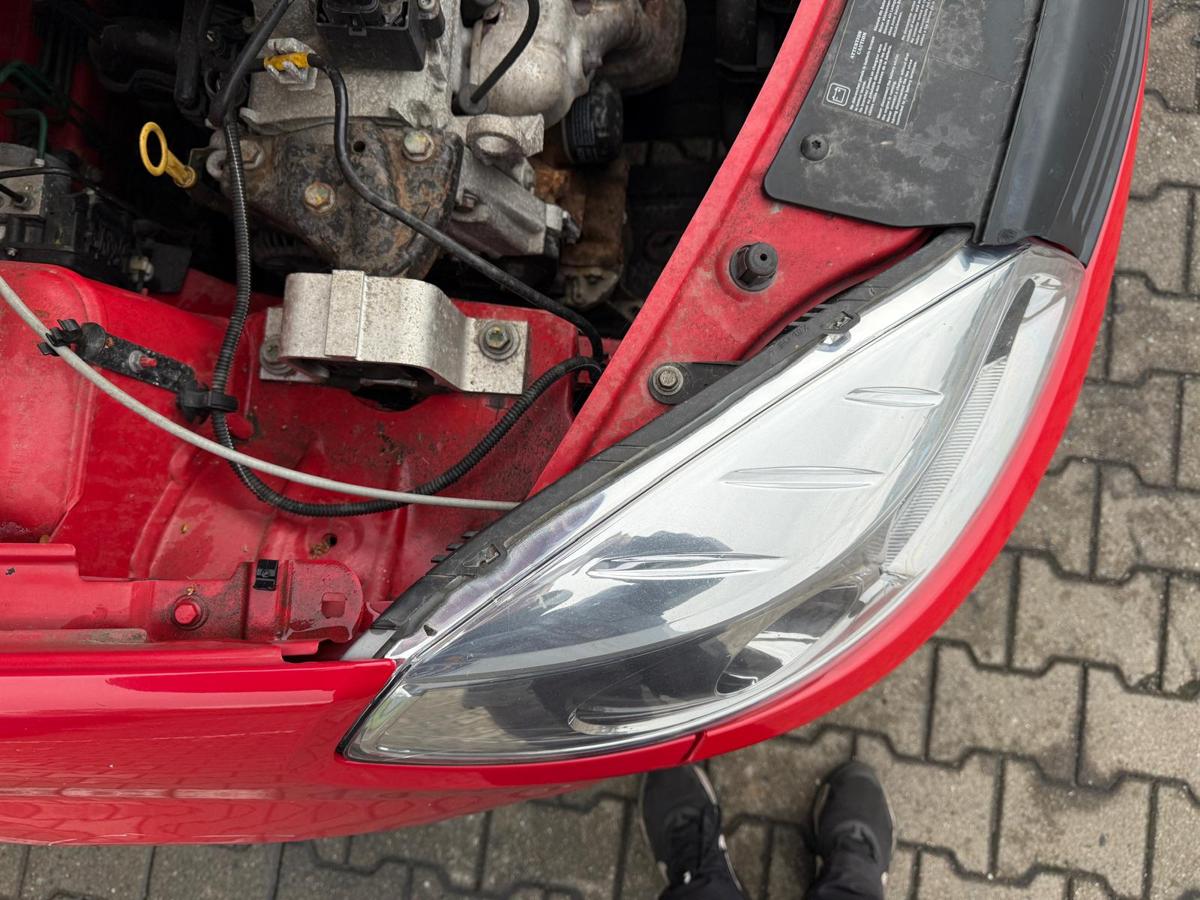 Dacia Sandero SD original Scheinwerfer rechts Halogen BJ09